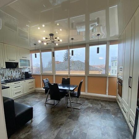 Apartment Premium Vip Berdychiv ภายนอก รูปภาพ